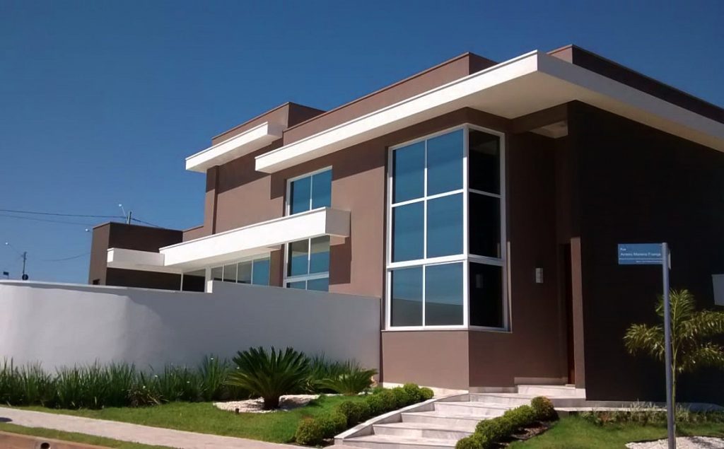Película residencial no Bessa